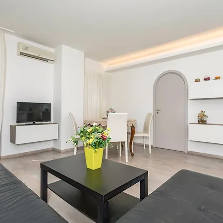 Holiday home Domus Elisae -